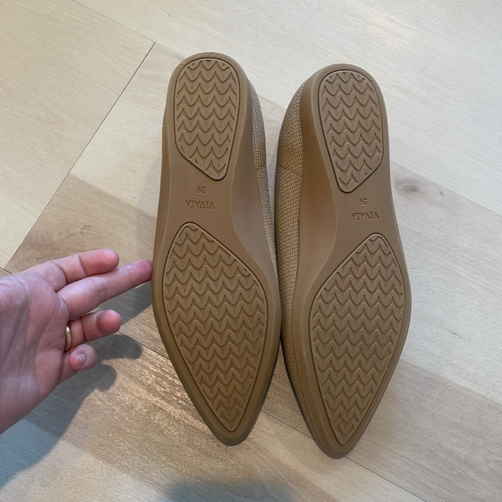 Vivaia Woven Pointed Toe Ballet Flat - Picture 7 of 13
